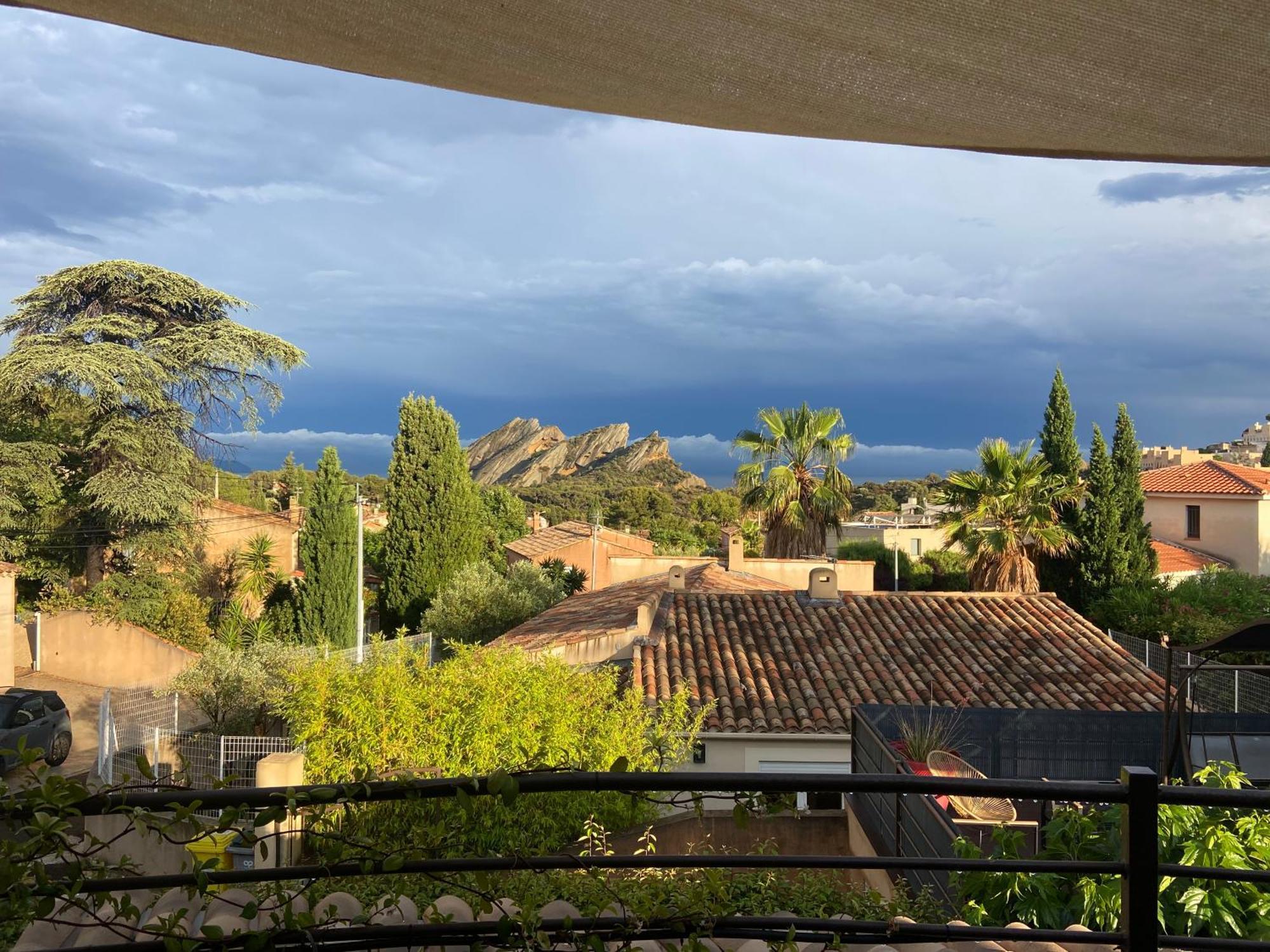 Sublime Logement Avec Vue Mer Et Jacuzzi La Ciotat Exterior photo